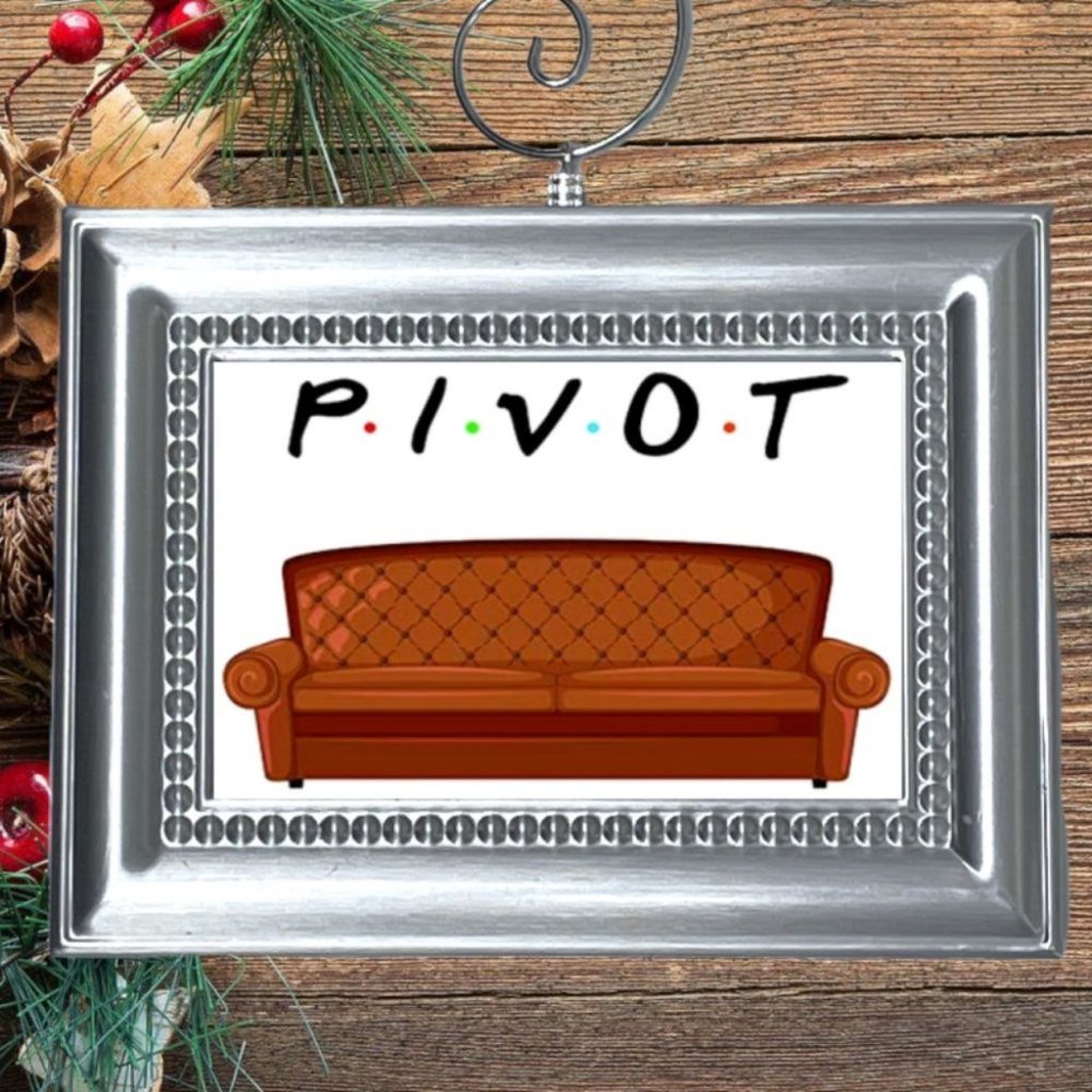 Friends TV Show PIVOT Couch Scene‎ Ross Rachel Chandler Christmas Ornament